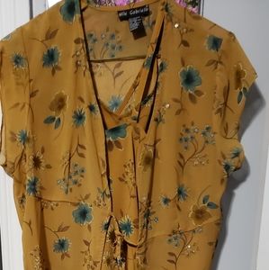 SALE! 2- piece dress set. Size 16. Mid-length